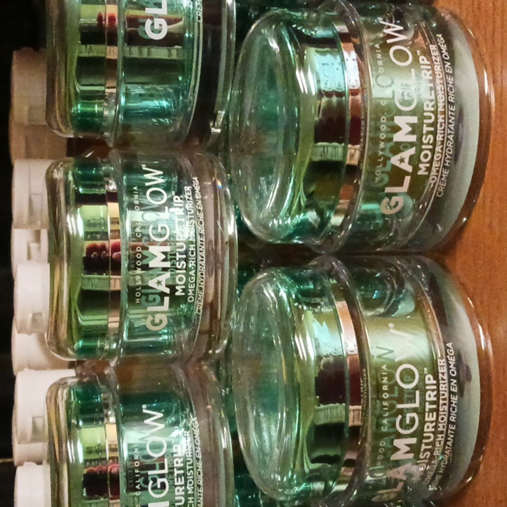 GlamGlow Moisturetrip omega-rich moisturizer 1.7oz